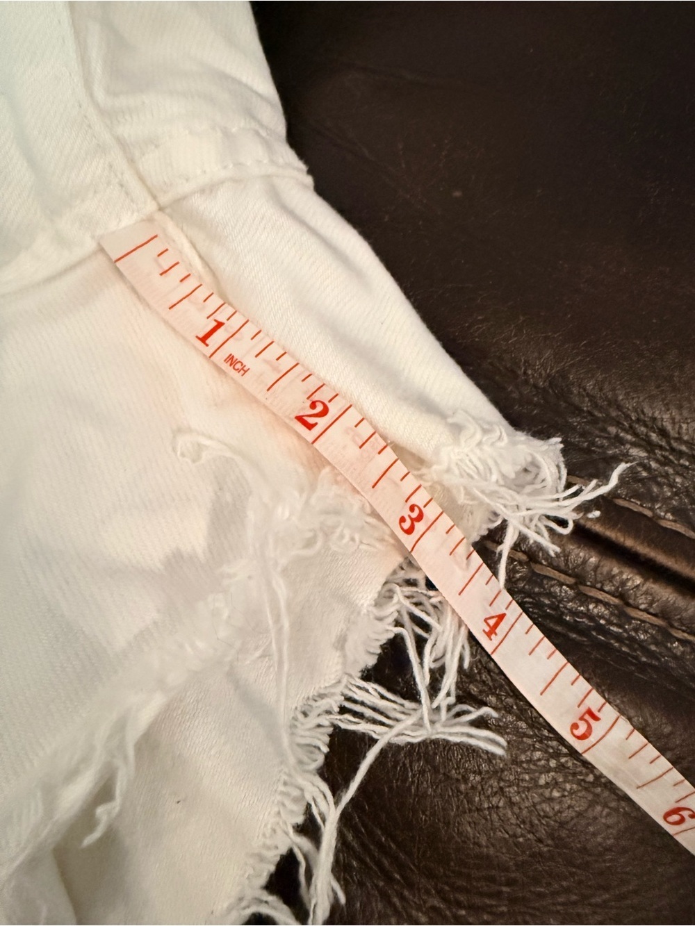 We the Free 30 - White Distressed Denim Shorts - Women's Frayed Hem - Picture 7 of 8
